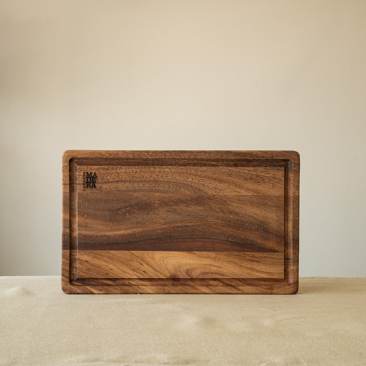 Parrillera Grande — Tabla de asado en parota, 50×30